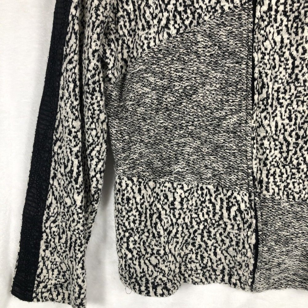 Erin London Women's Sweater Animal Print Jacket Size Adult Medium - Picture 7 of 11